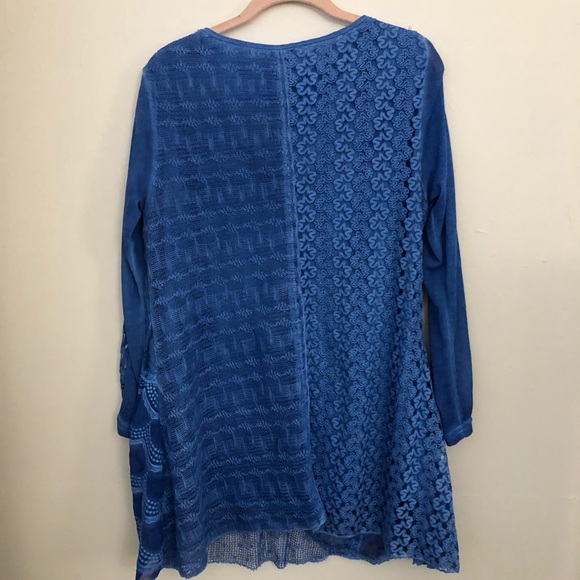 Top - Picture 2 of 6